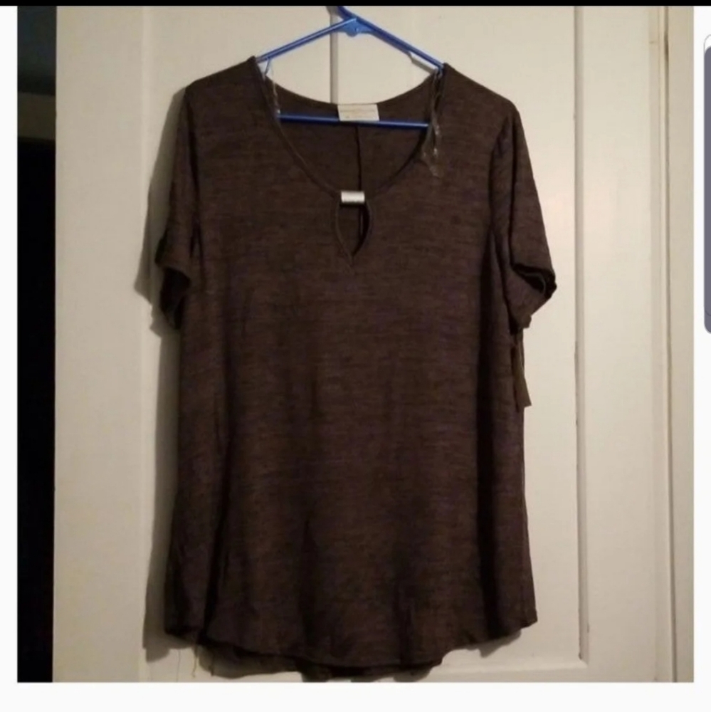 Womens tops